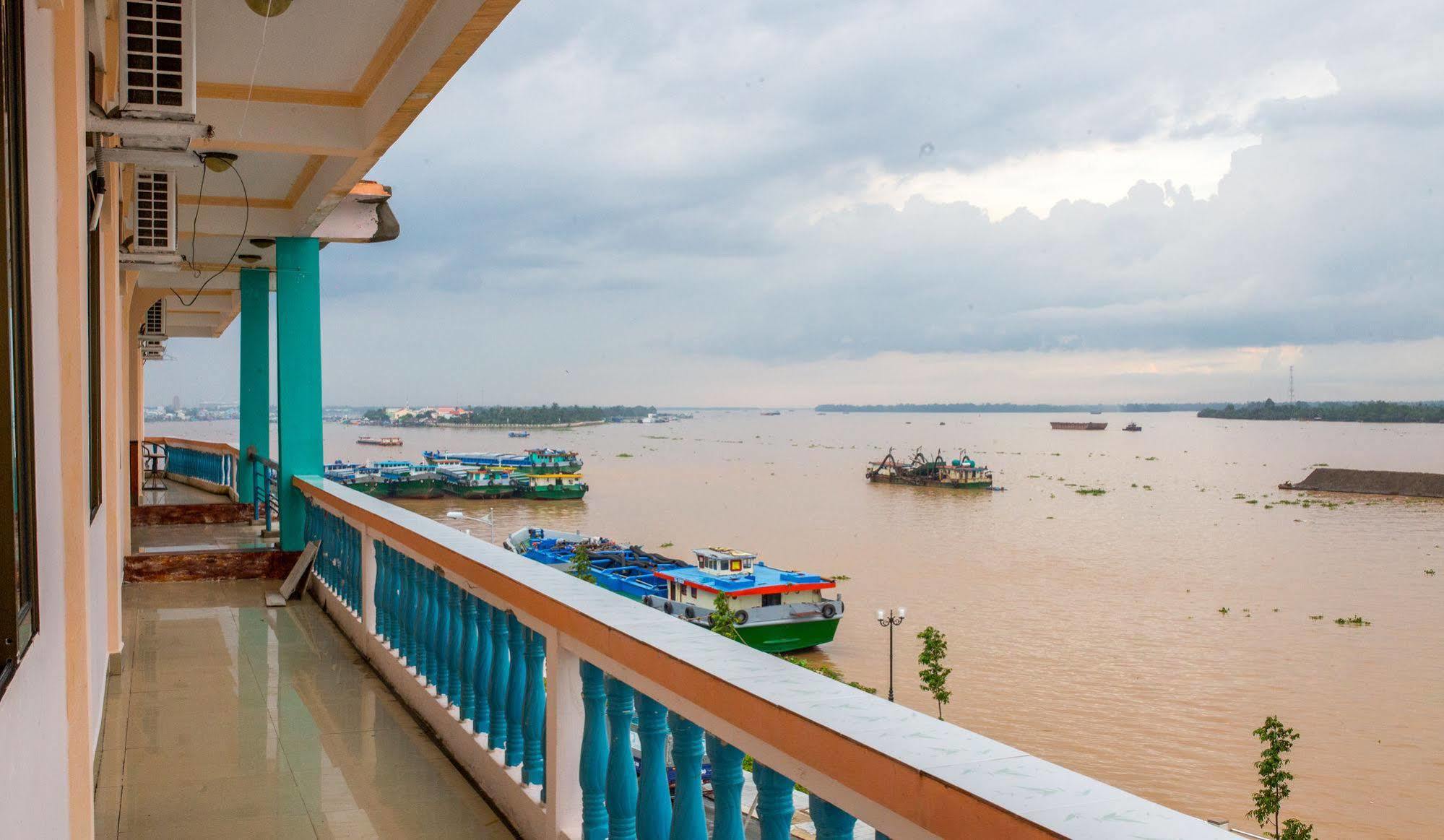Rang Dong Hotel Ми Тхо Екстериор снимка