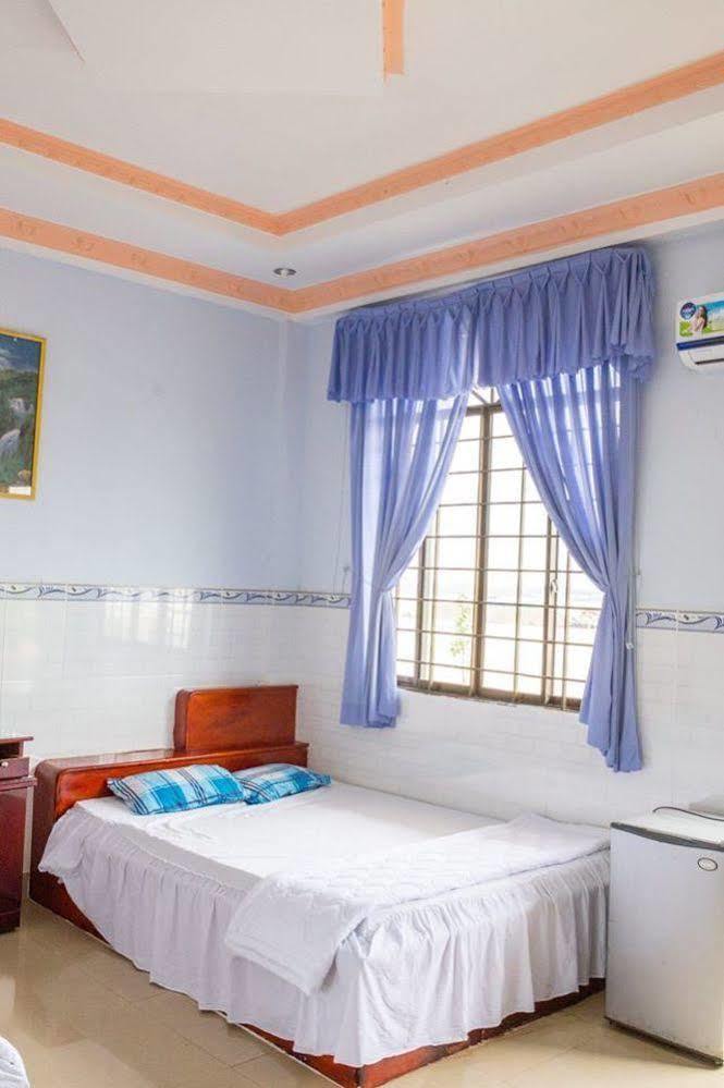 Rang Dong Hotel Ми Тхо Екстериор снимка