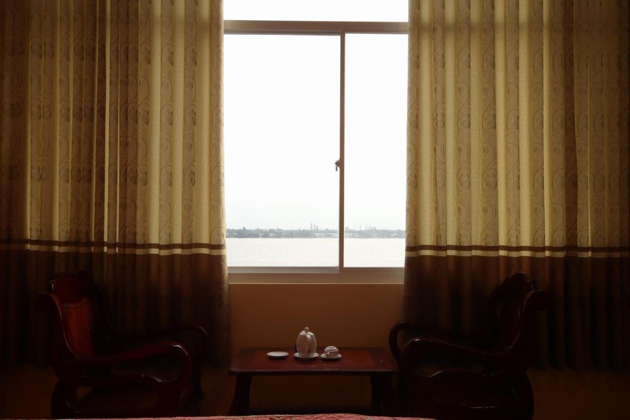 Rang Dong Hotel Ми Тхо Екстериор снимка